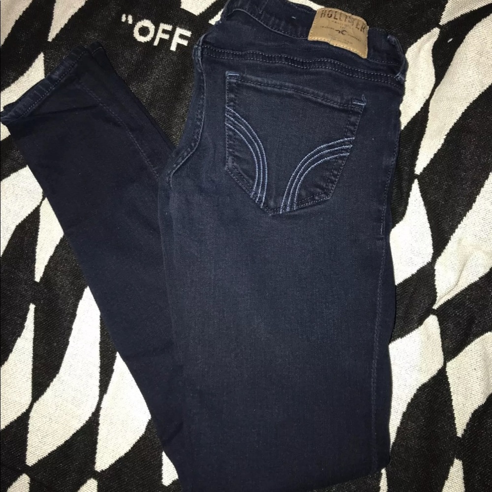 HOLLISTER DARK SKINNY JEAN